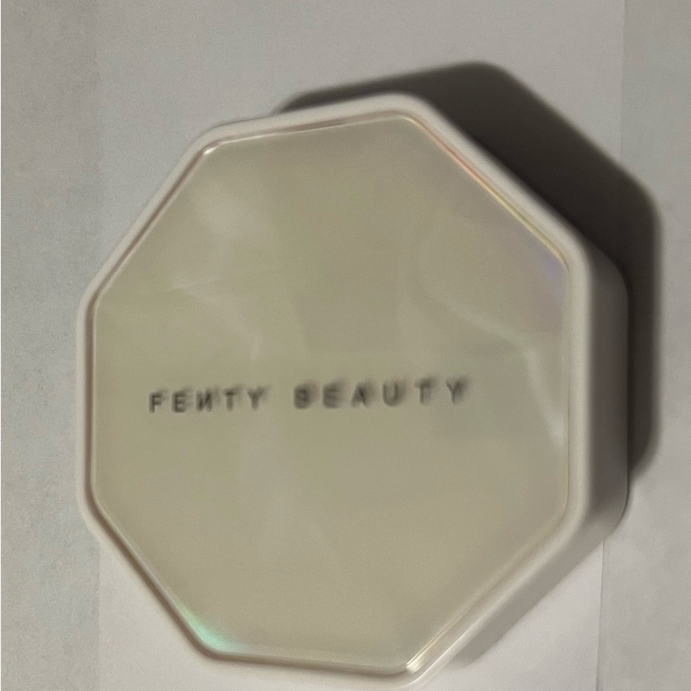 Fenty Beauty Demi Glow Rich Hunnie
